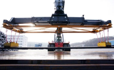 dhfittosize_800_0__83d1d246b020bc14e15d5ec8c52ad465_vierkannt-vormaterial-werk-burbach-300dpi